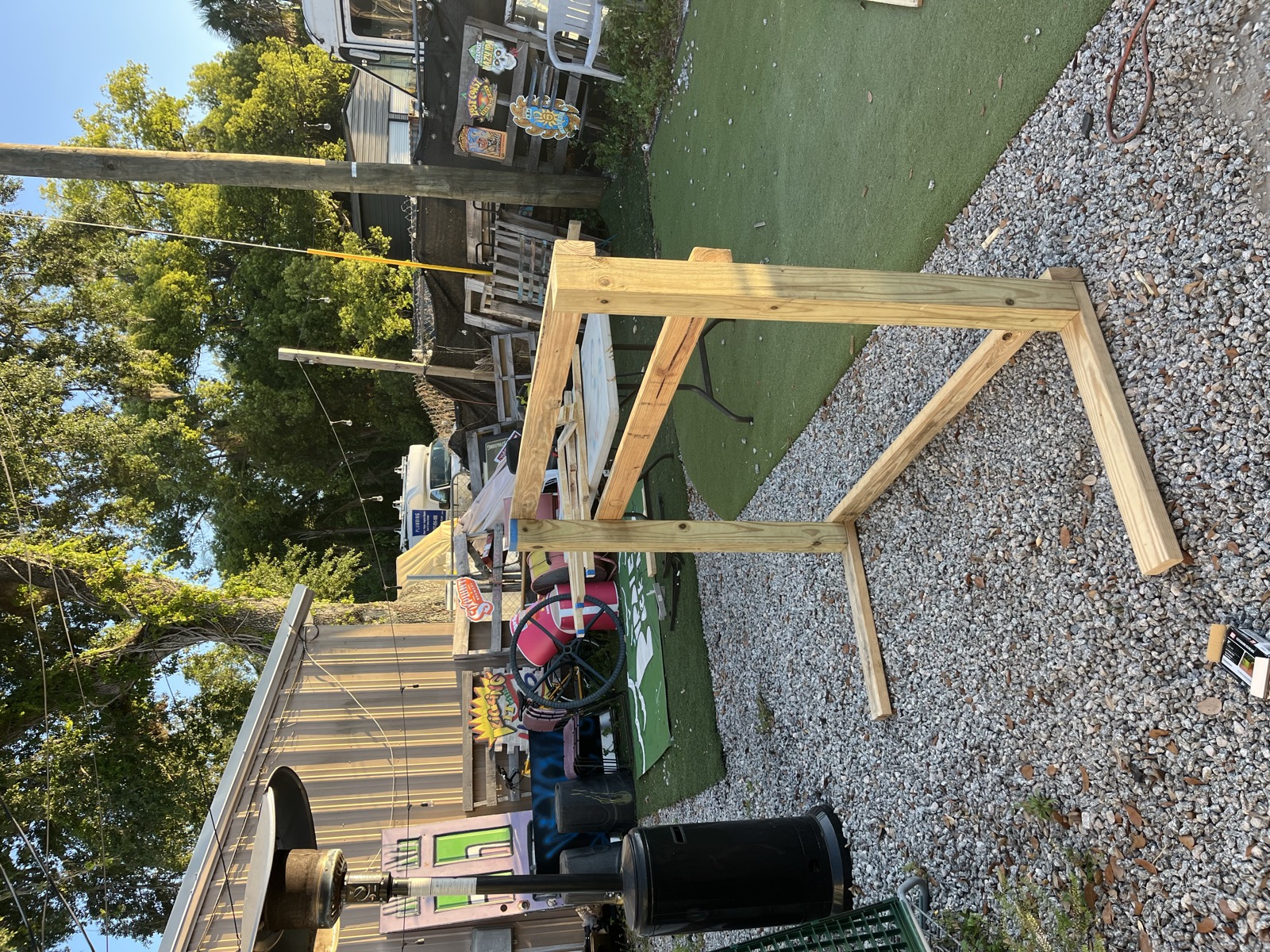 Frame positioned at Commission Beer Chamber patio